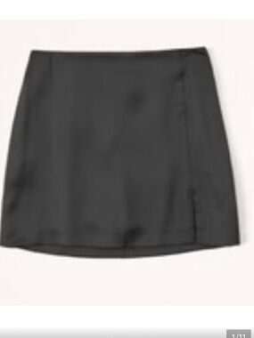 Abercrombie and Fitch satin skort